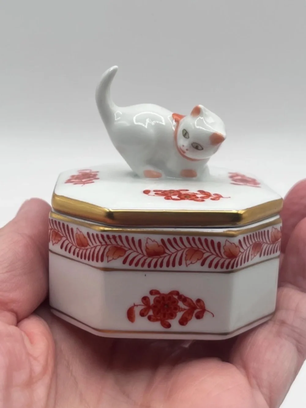 Vintage Herend Hungary Rust Chinese Bouquet Kitty Cat / Kitten Porcelain